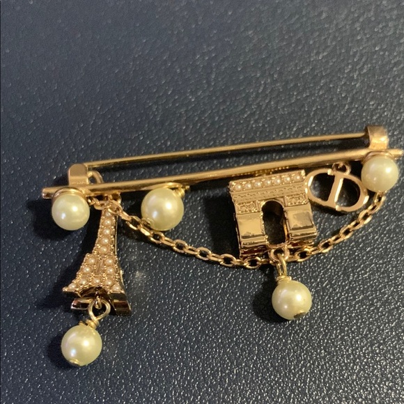 Dior Gold and Cream Brooch with Pearls - Picture 1 of 2